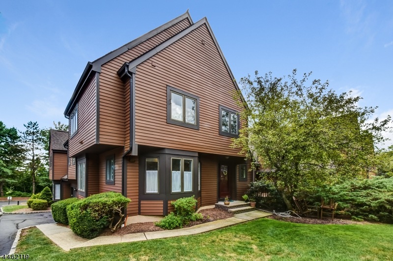 31 Valley View Dr, Basking Ridge, NJ 07920 - photo 1