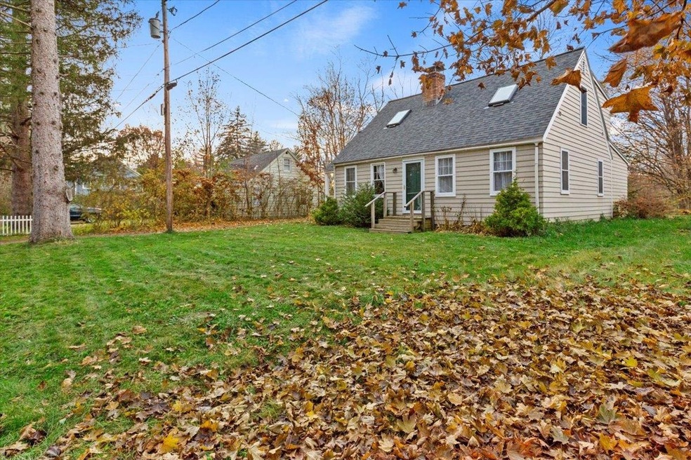 3 Polygraphic Ln, North Bennington, VT 05257 - photo 1