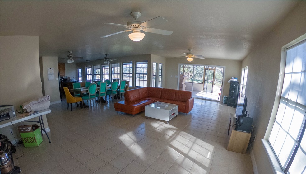 156 Vivian St, Brazoria, TX 77422 - photo 1