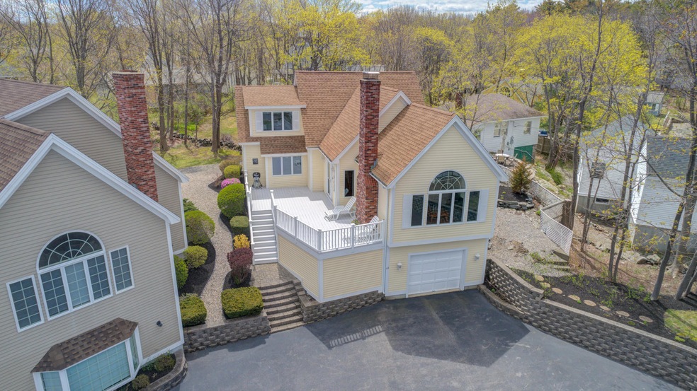 44 Riverside Ln Ogunquit ME-large-050-04
