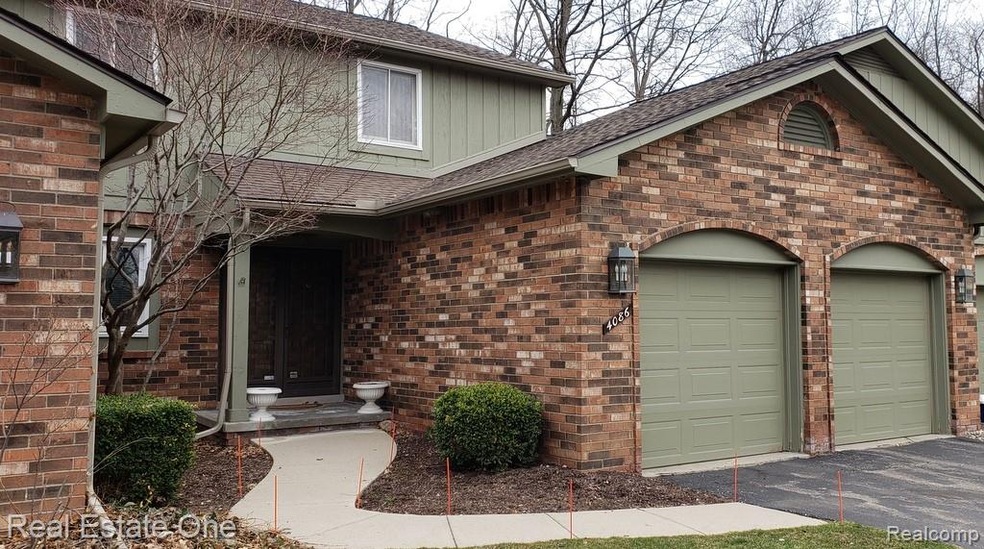 4086 Justin Ct, Bloomfield Hills, MI 48302 - photo 1