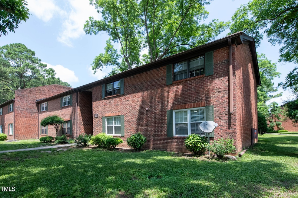 5804 E Falls of Neuse Rd_www.scalaphotog