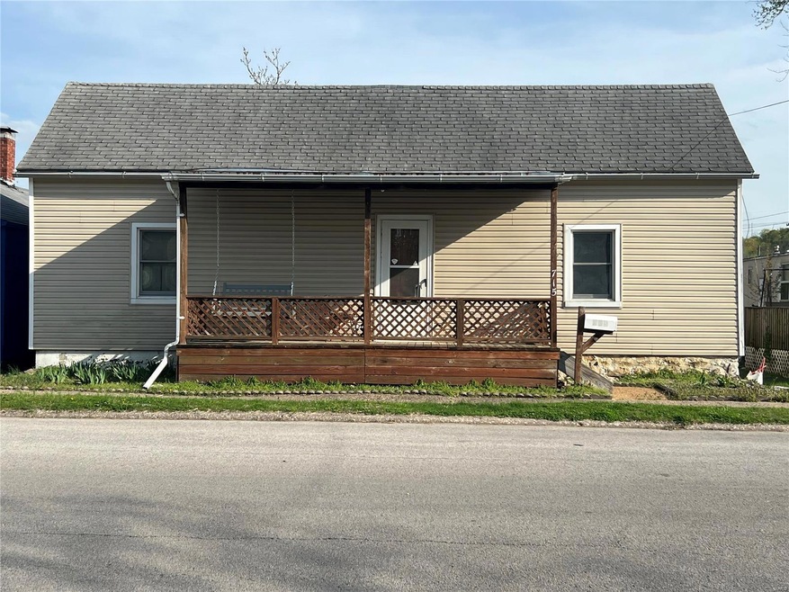 715 Lyon St, Hannibal, MO 63401