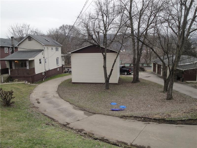 3 buildings included in sale: 3bedroom home, 3 car