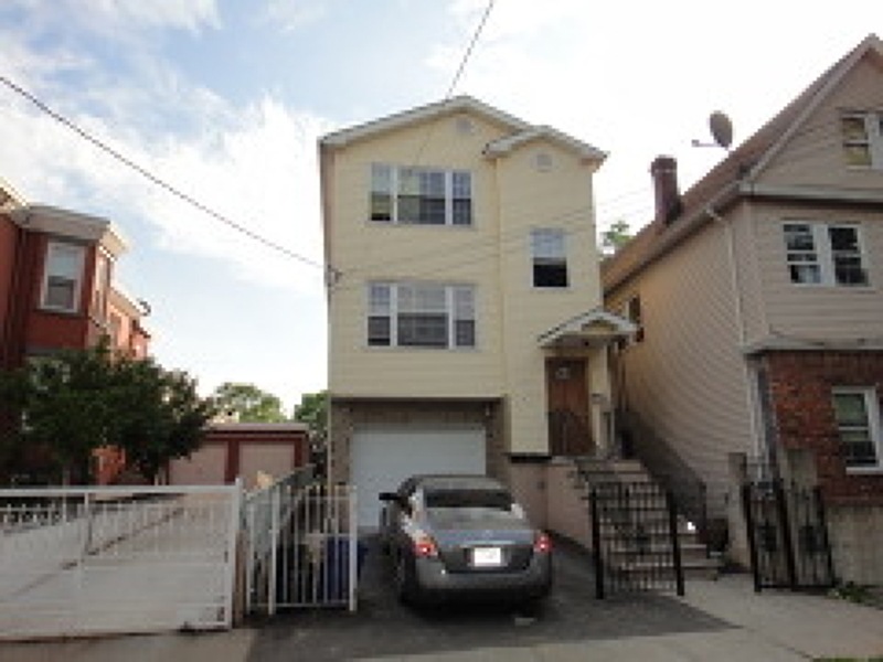 136 Magnolia Ave, Elizabethport, NJ 07206 - photo 1