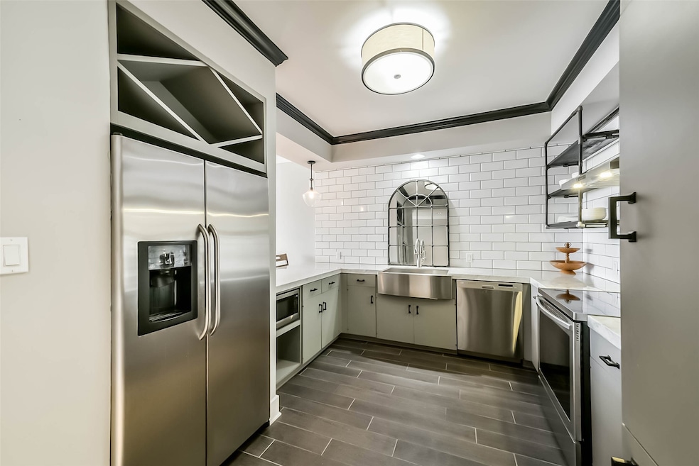 The Greenway unit 10B, Houston, TX 77046 - photo 1