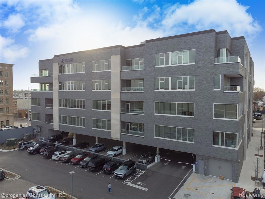 118 N Main St unit 518, Royal Oak, MI 48067 - photo 1