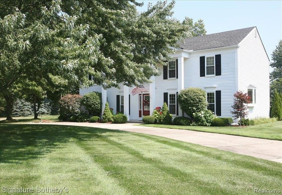 5339 Cedarhurst