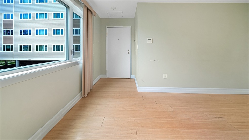 35 Desmoines Rd unit 210, Quincy, MA 02169 - photo 1