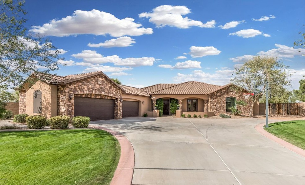 Stunning Front Elevation