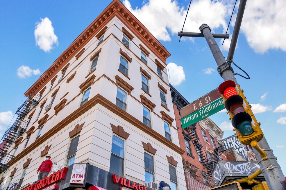 300 E 6th St unit BLDG, New York, NY 10003 - photo 1