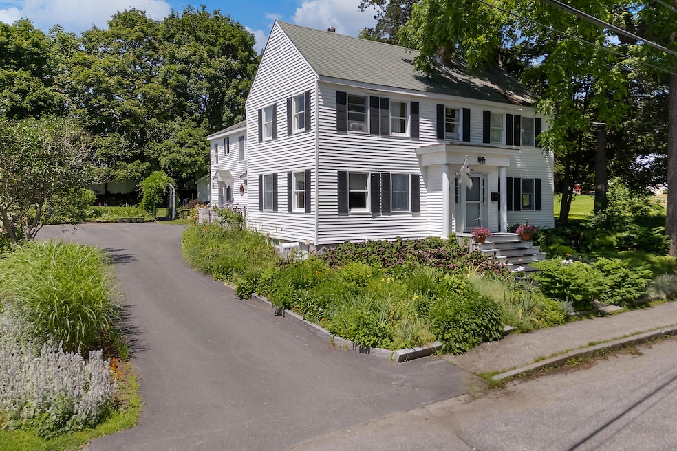390 Front St_104