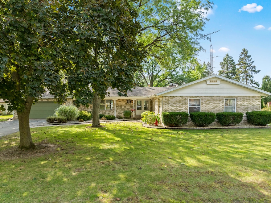 411 W Marshall St-133