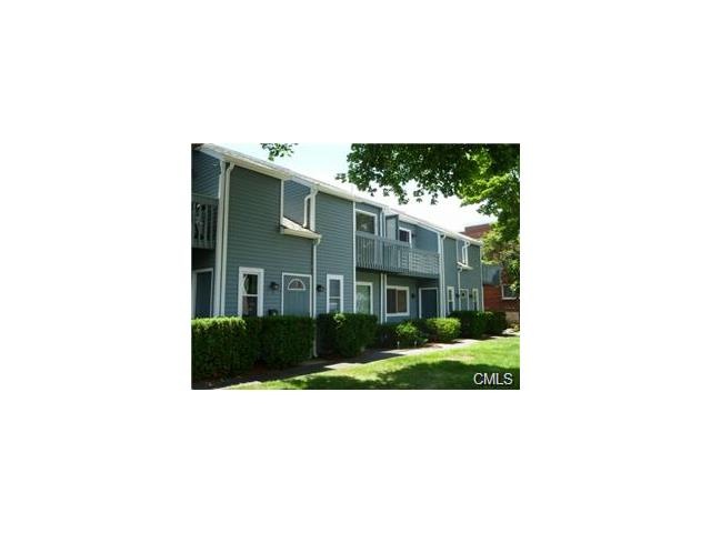 8 van Zant St unit 2, Norwalk, CT 06855 - photo 1