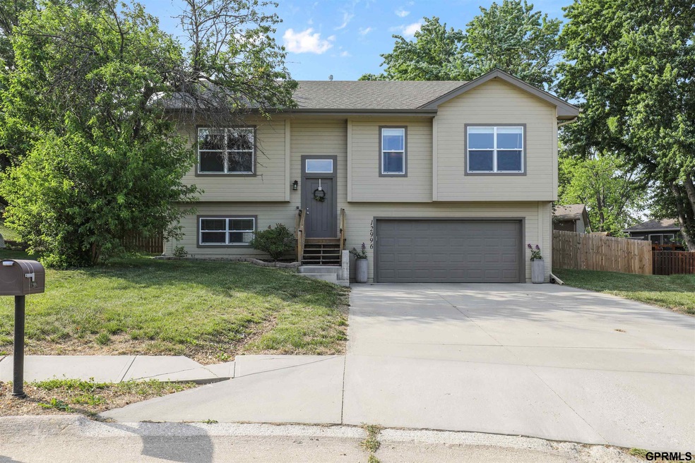 12996 Redman Cir, Omaha, NE 68164 - photo 1