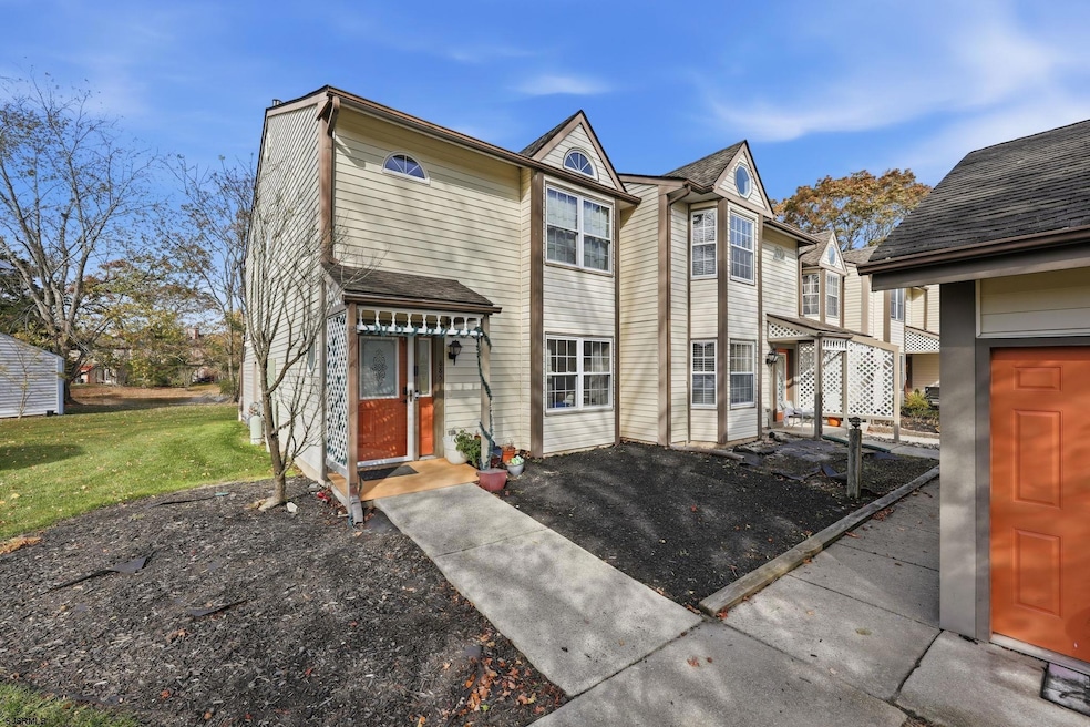685 E Lake Front Cir unit 81, Galloway, NJ 08205 - photo 1