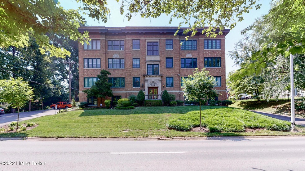 1360 Eastern Pkwy unit 8, Louisville, KY 40204 - photo 1