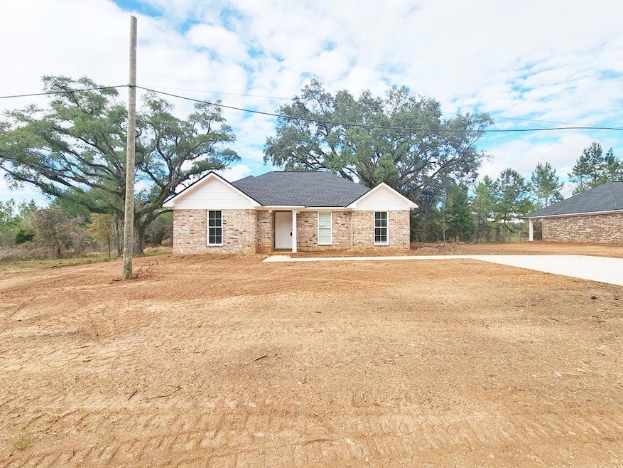 2525 W Oakridge Dr, Albany, GA 31721 - photo 1