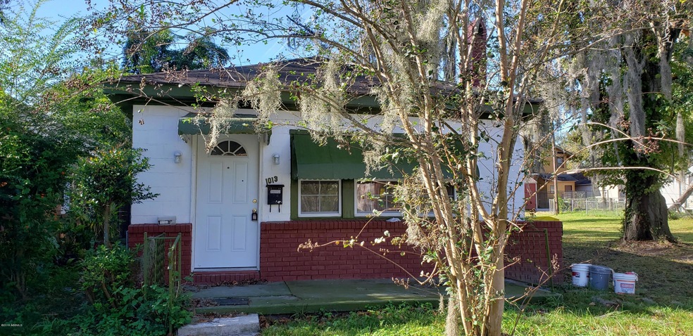 1013 W 45th St, Savannah, GA 31405 - photo 1