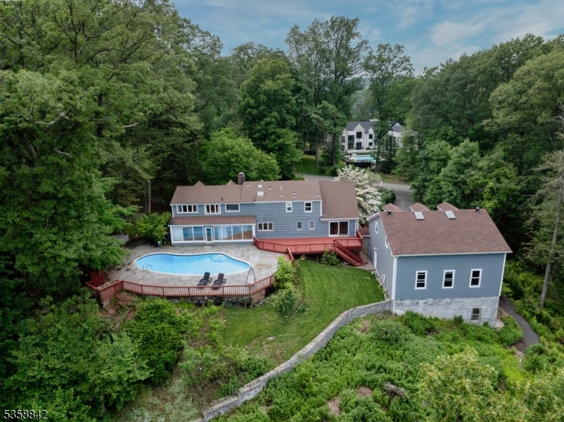 180 Roundtop Rd, Bernardsville, NJ 07924 - photo 1