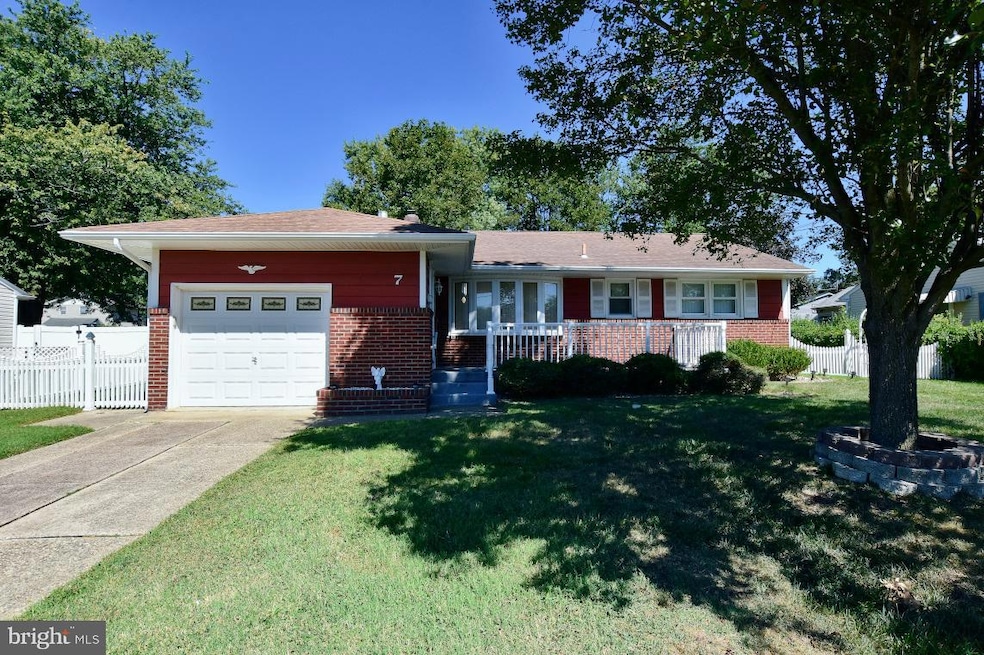 7 Malibu Dr, Magnolia, NJ 08049 - photo 1