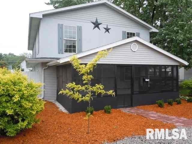 1224 N Kickapoo St, Lincoln, IL 62656 - photo 1