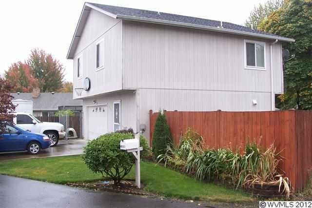 Front of 4658 La Vista Way SE Salem, Oregon