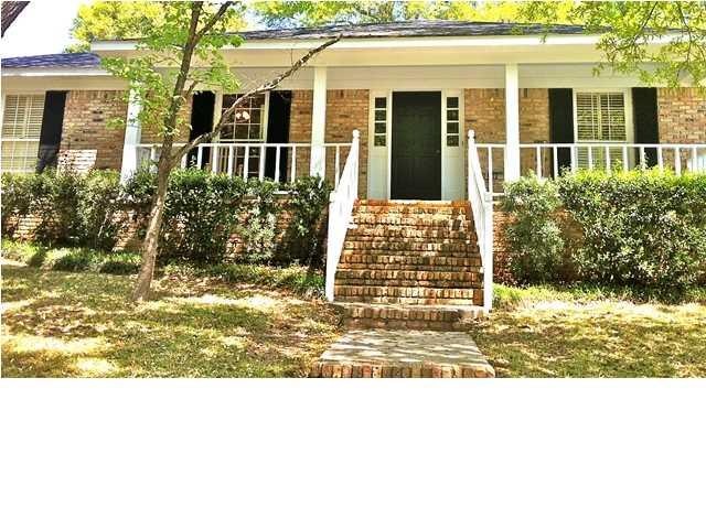 INVITING RAISED PORCH
