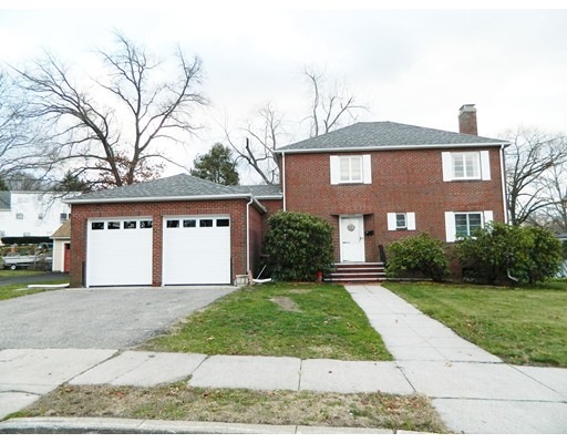 3 Lenox Cir, Lawrence, MA 01843 - photo 1