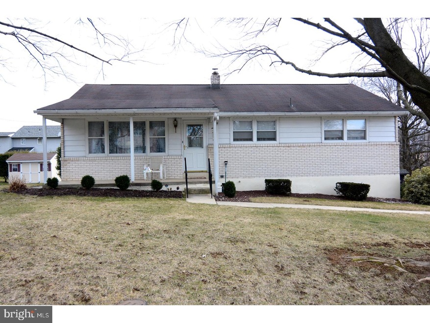 1140 Laurelee Ave, Reading, PA 19605 - photo 1