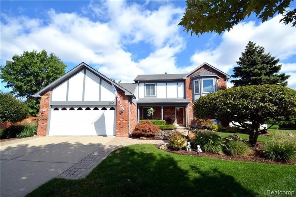1180 E Lemont