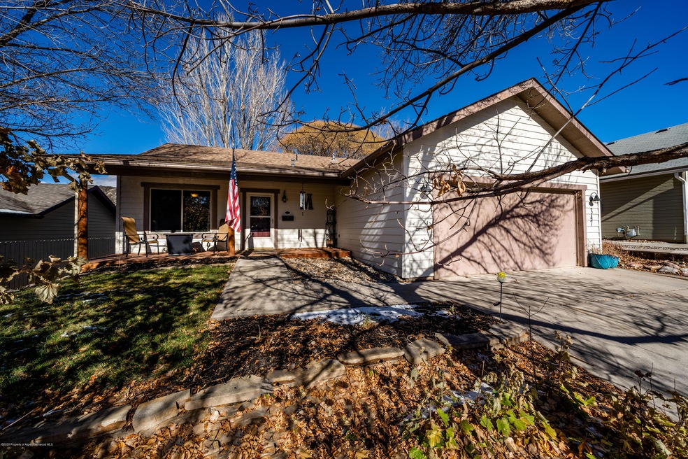 347 Buckhorn Dr_MLS-24