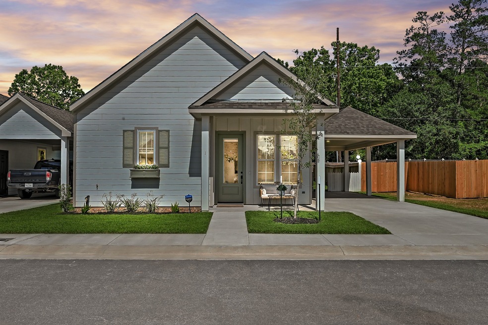 Beautiful home during twilight hours!
Model Home.
