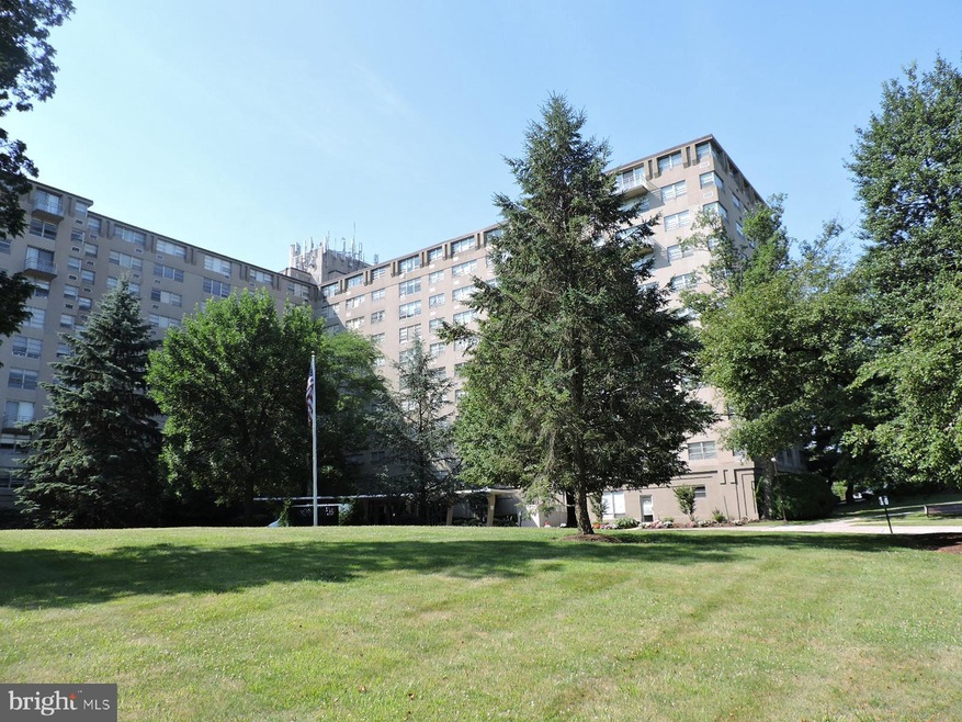 Radnor House unit 305, Bryn Mawr, PA 19010 - photo 1