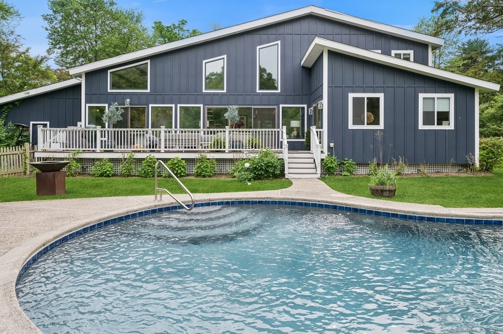 387 Stanwich Rd, Greenwich, CT 06830 - photo 1