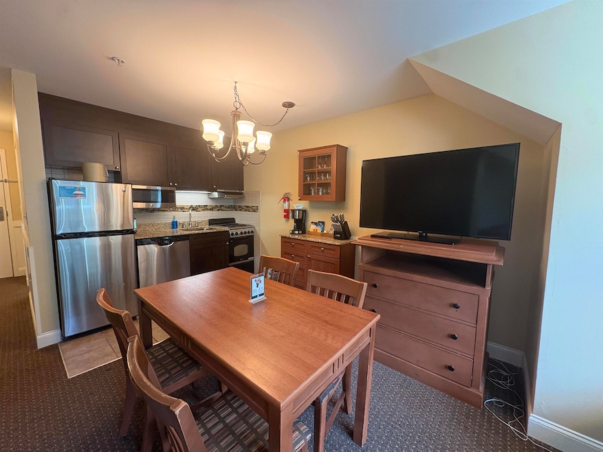 341/43 Qtr.4,89 Grand Summit Way, Dover, VT 05356 - photo 1