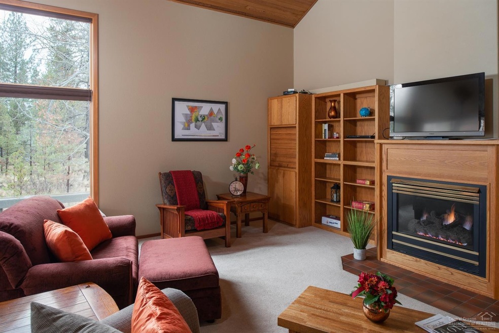 17872 Paper Birch Ln, Sunriver, OR 97707 - photo 1