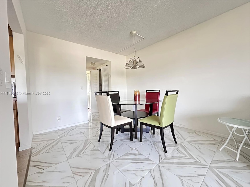 569 Fanshaw N unit 569, Boca Raton, FL 33434 - photo 1