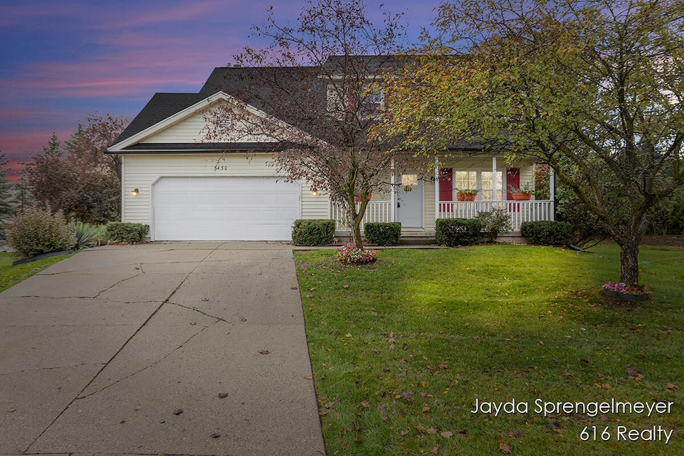 5450 Golfcrest Ct SW, Wyoming, MI 49509 - photo 1