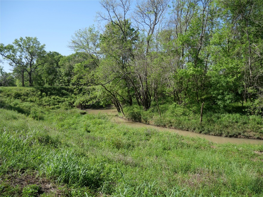 001 Oak Bend Dr, Alvin, TX 77511 - photo 1