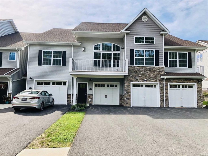 604 Sacandaga Loop, Wappingers Fl, NY 12590 - photo 1