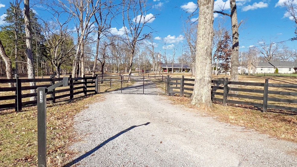112 Teepee Ln, Shelbyville, TN 37160 - photo 1