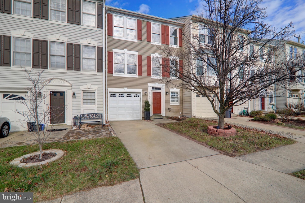 46586 Riverwood Terrace, Sterling, VA 20165 - photo 1