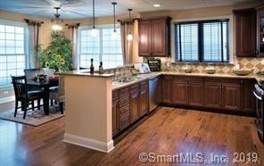 422 Brookside Ct unit 422, Newtown, CT 06470 - photo 1