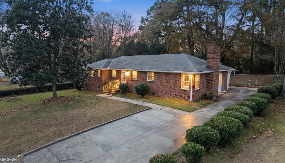 216 Coosawattee Ave SW, Rome, GA 30165 - photo 1