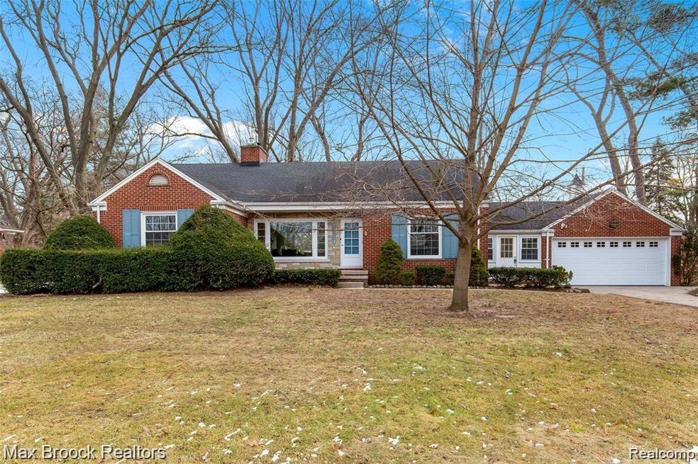 26937 Ross Dr, Redford, MI 48239 - photo 1