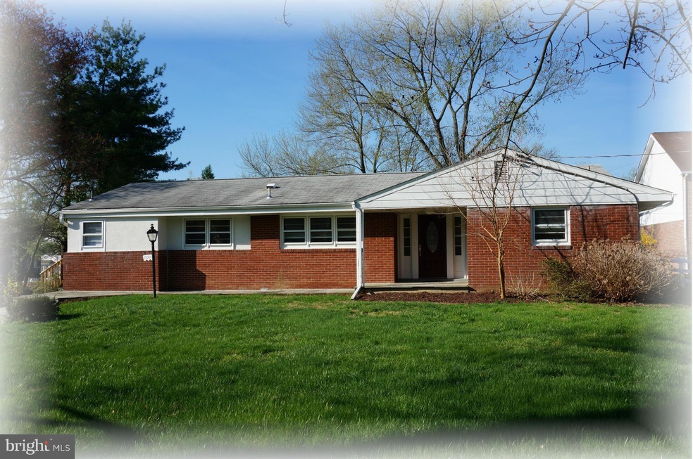 10509 Scaggsville Rd, Laurel, MD 20723 - photo 1