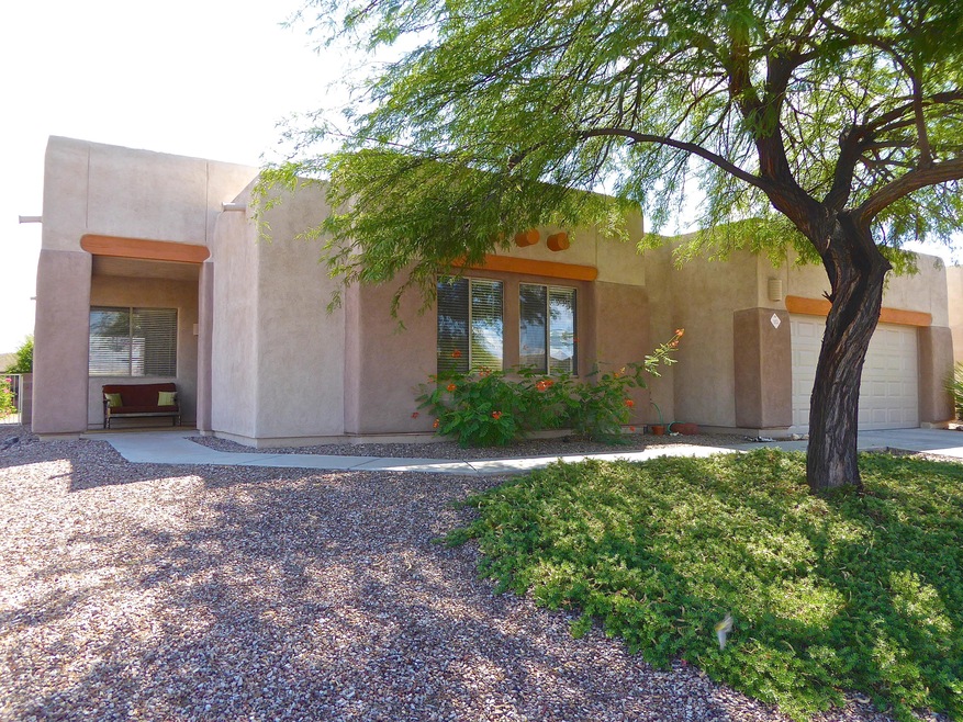533 W Pyramid Point Ct