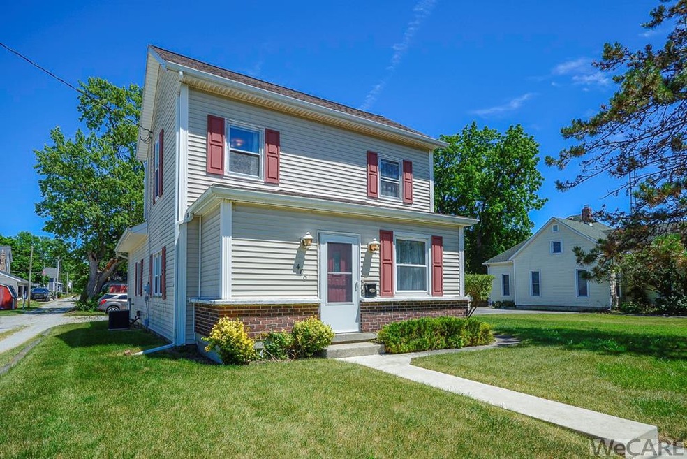 406 Murray St, Wapakoneta, OH 45895 - photo 1
