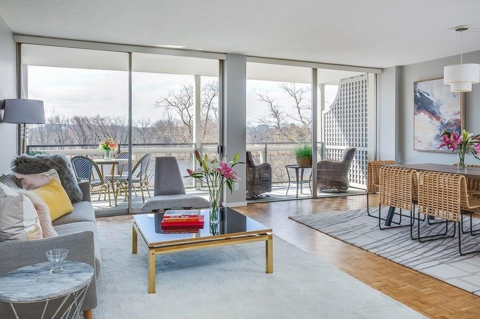 221 Mt Auburn unit 307, Cambridge, MA 02138 - photo 1